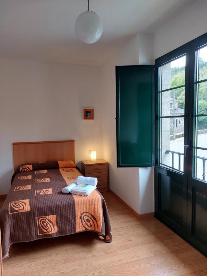 Hospederia Externa Del Monasterio Otel Sisam Dış mekan fotoğraf