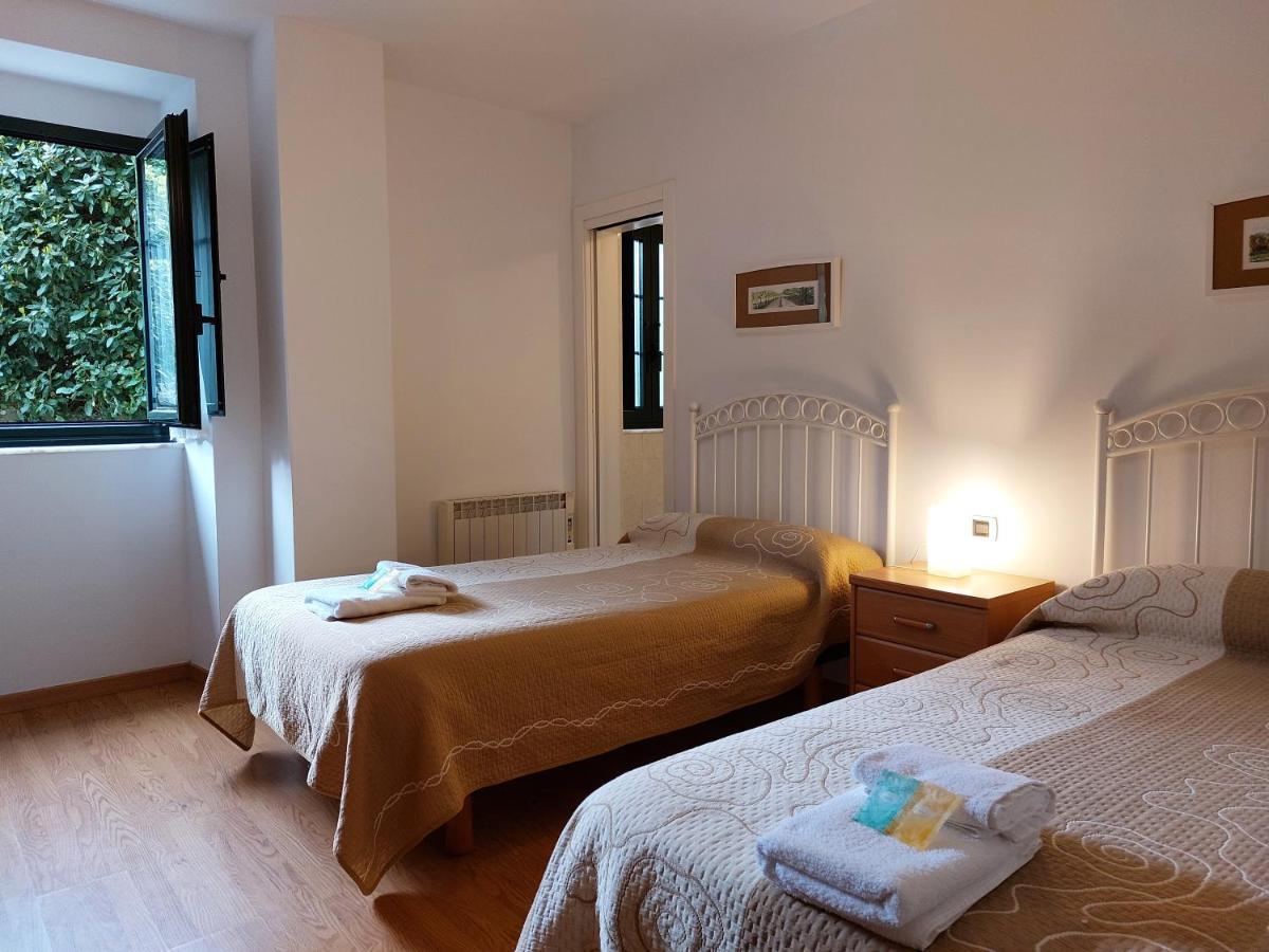 Hospederia Externa Del Monasterio Otel Sisam Dış mekan fotoğraf